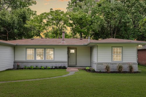 1211 Kirsten St, La Marque, TX, 77568-5414 | Card Image
