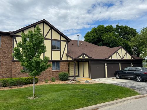 d1-201 Carol Ct, Pontiac, IL, 61764-9719 | Card Image