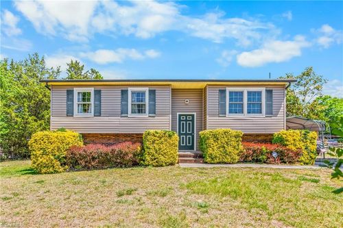 3505 Maxton Trail, Winston Salem, NC, 27107 | Card Image