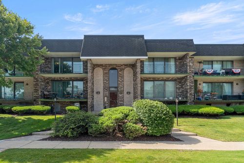 2e-9122 S Pulaski Road, Oak Lawn, IL, 60453 | Card Image