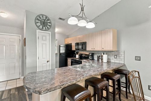 27-34 Golfshores Dr, Branson, MO, 65616-3615 | Card Image