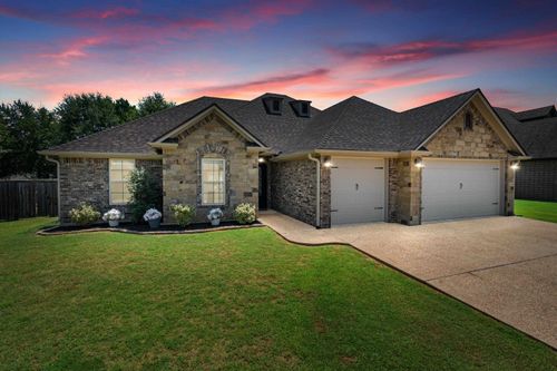 219 Saddle Brook Cir, Hallsville, TX, 75650-7702 | Card Image