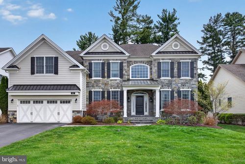 402 Park Hill Ln, NEWTOWN SQUARE, PA, 19073-3367 | Card Image