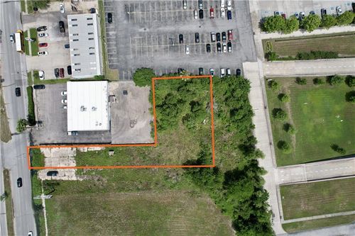 9846 Lake Forest Boulevard, New Orleans, LA, 70127 | Card Image