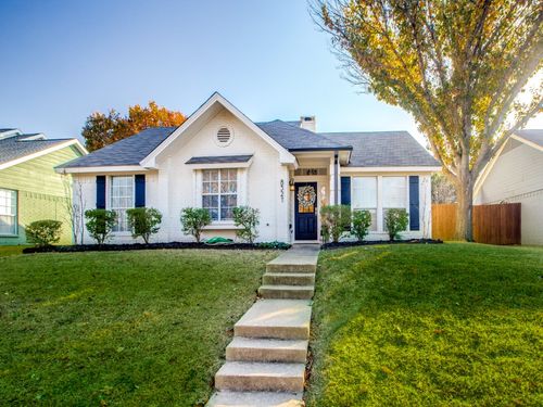 8321 Edgewater Dr, Frisco, TX, 75034-5516 | Card Image