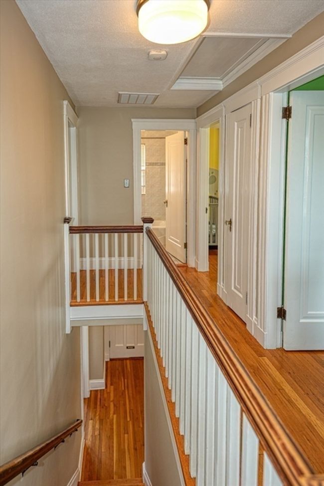 85 Roosevelt Rd, House other with 3 bedrooms, 2 bathrooms and 2 parking in Medford MA | Image 18