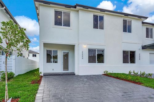 22555 Sw 125th Ave, Miami, FL, 33170-6338 | Card Image