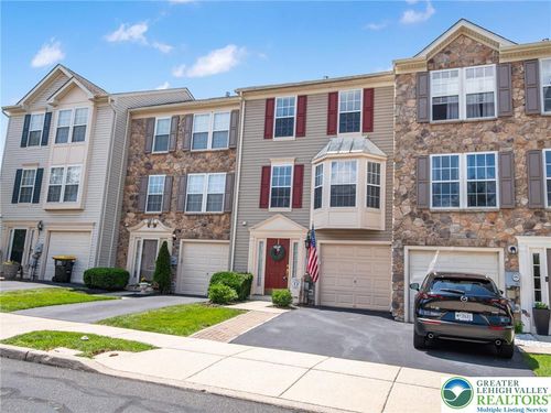 212 Windsor Ct, Richlandtown, PA, 18955-1123 | Card Image