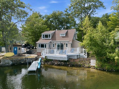 203 Lake Shore Dr, Franklin, NH, 03235-2303 | Card Image