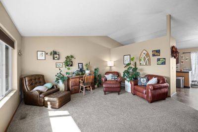 2002 W Jay Ave, Home with 3 bedrooms, 3 bathrooms and null parking in Spokane WA | Image 3