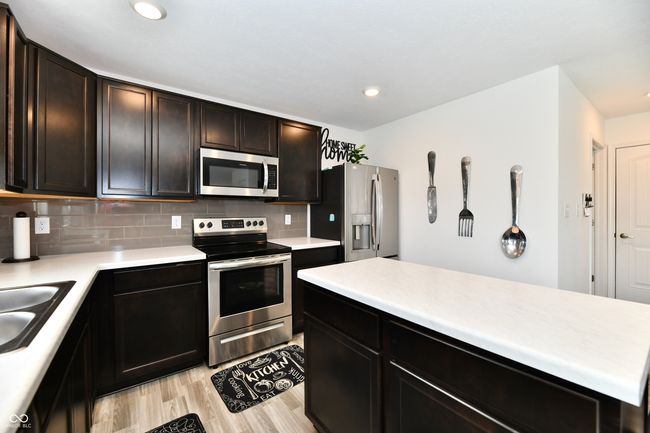 6883 Honeysuckle Way, House other with 4 bedrooms, 3 bathrooms and null parking in Pendleton IN | Image 28
