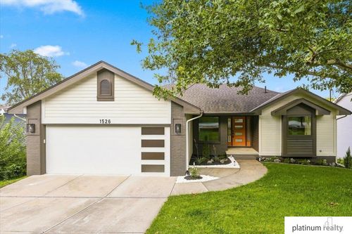 1526 Trumball Ter, Plattsmouth, NE, 68048-4260 | Card Image