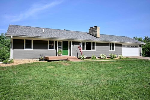 1260 Wincrest Dr, Winona, MN, 55987-5406 | Card Image