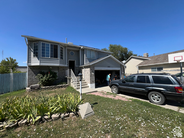 El Cajon Cir, West Valley City, UT 84119