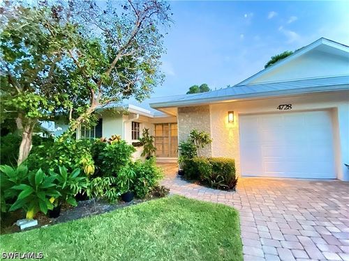 n8-4728 West Blvd, NAPLES, FL, 34103-3050 | Card Image