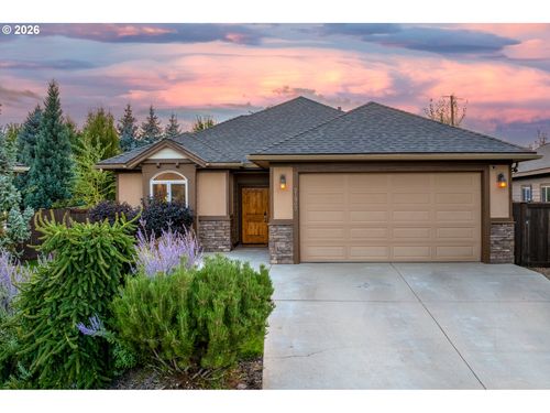 21302 Ne Brooklyn Ct, Bend, OR, 97701-7289 | Card Image