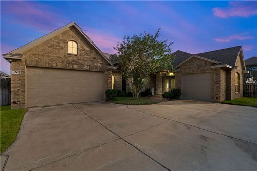 6 Reserve Blvd, Corpus Christi, TX, 78414-3596 | Card Image