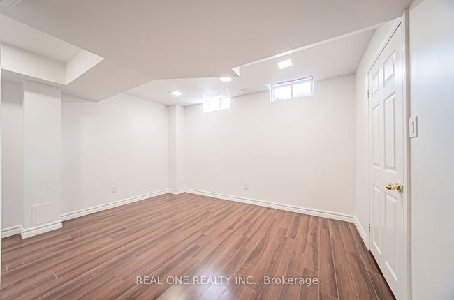 23 Rizal Ave, House attached with 4 bedrooms, 3 bathrooms and 2 parking in Markham ON | Image 35