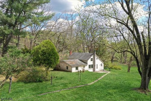 35 Studer Rd, Clinton, NJ, 08809-1030 | Card Image