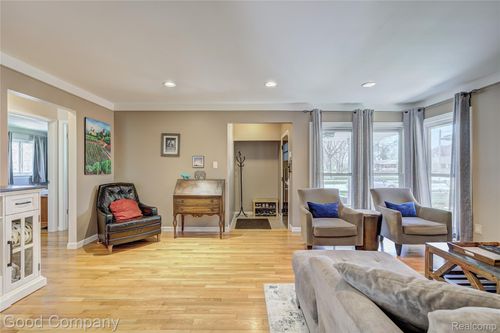 4248 Rosewold Ave, Royal Oak, MI, 48073-1921 | Card Image