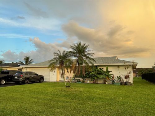 9208 Nw 80th St, Tamarac, FL, 33321-1405 | Card Image
