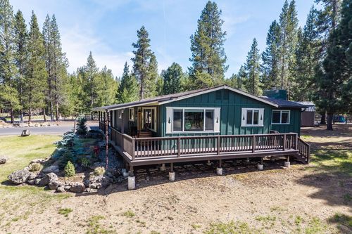 15003 River Loop Dr E, Bend, OR, 97707-2711 | Card Image