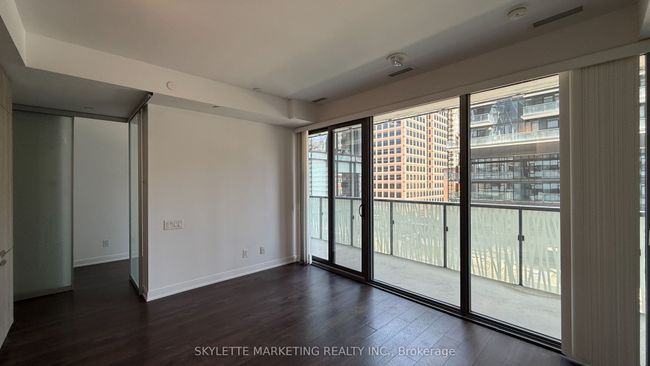 612 - 50 Charles St E, Condo with 2 bedrooms, 1 bathrooms and null parking in Toronto ON | Image 7