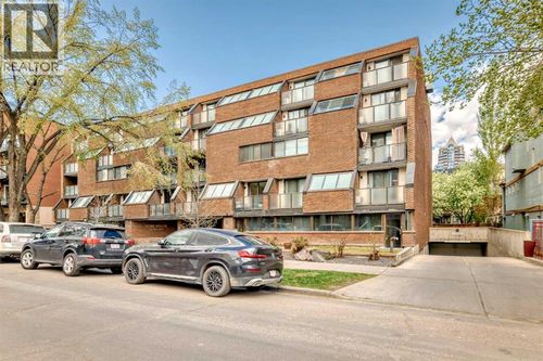 824 Royal Ave Sw, Calgary, AB, T2T0L3 | Card Image