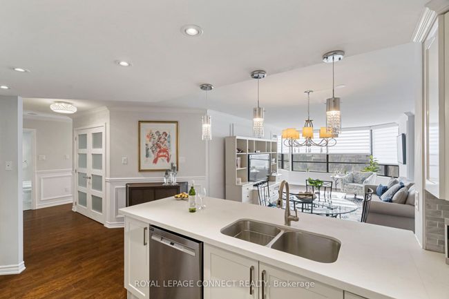 508 - 7420 Bathurst St, Condo with 3 bedrooms, 2 bathrooms and 1 parking in Thornhill ON | Image 8