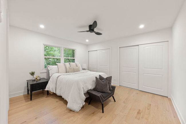 787 Bluejay Cir, House other with 4 bedrooms, 2 bathrooms and 2 parking in Elk Grove Village IL | Image 21