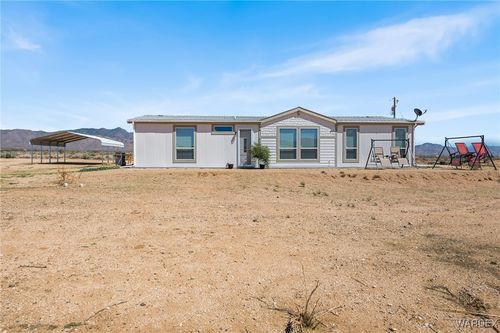 8248 N Teddy Roosevelt Rd, Golden Valley, AZ, 86413 | Card Image