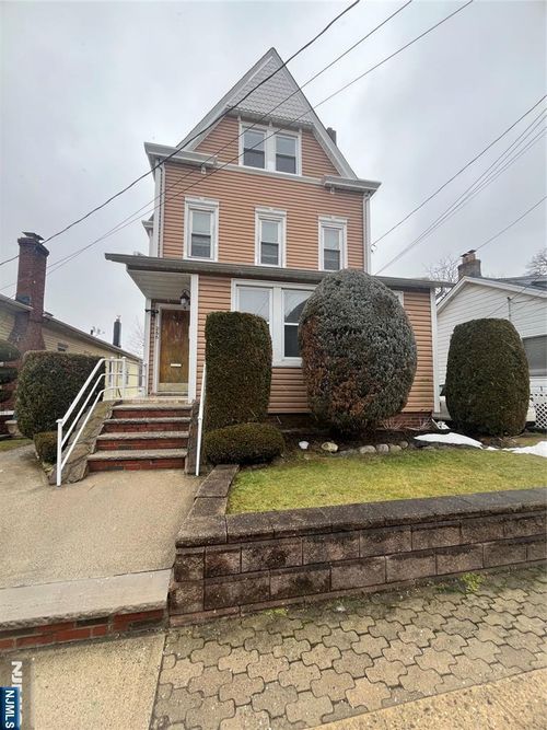 266 Livingston Ave, Lyndhurst, NJ, 07071-1802 | Card Image