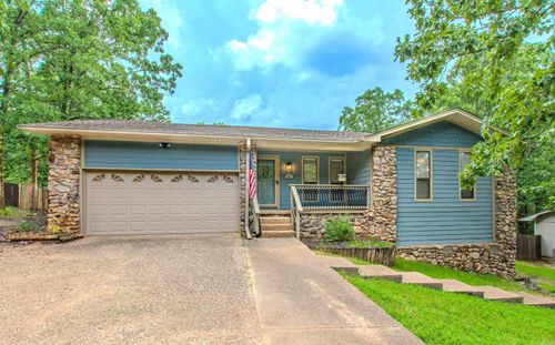 81 Stoneledge Dr, Maumelle, AR, 72113-6021 | Card Image