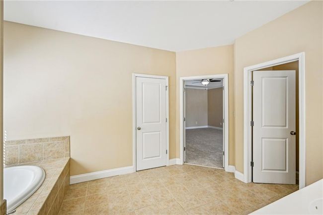 189 Privet Cir, House other with 4 bedrooms, 5 bathrooms and 2 parking in Suwanee GA | Image 30
