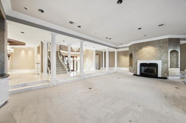 LIVING ROOM | Image 12