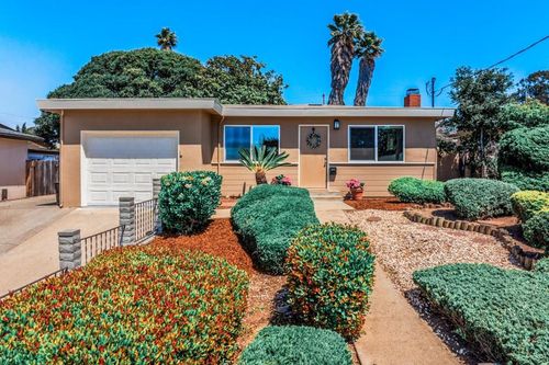 1072 Carson St, Seaside, CA, 93955-5802 | Card Image