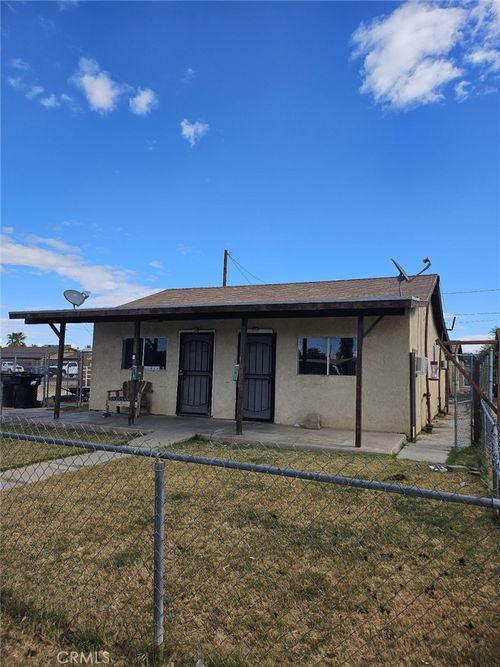312 S Cesar Chavez St, Brawley, CA, 92227-2650 | Card Image
