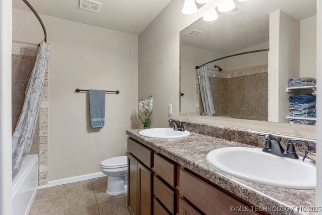 20804 E 32 Nd Pl S, House other with 3 bedrooms, 2 bathrooms and null parking in Broken Arrow OK | Image 18