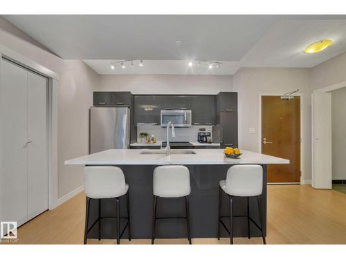 2107-10410 102 Ave Nw, Edmonton, AB, T5J0E9 | Card Image