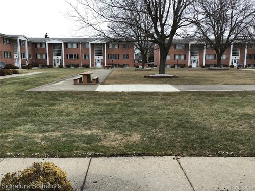 k-3-8171 Denwood Drive, Sterling Heights, MI, 48312 | Card Image
