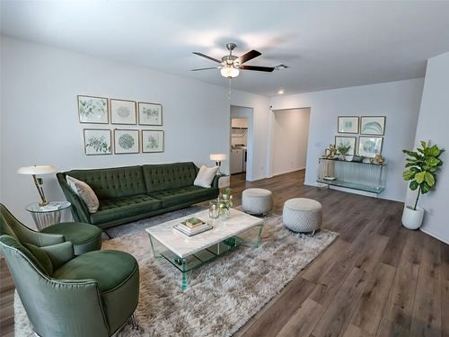 400 Sebring Circle, Hutto, TX, 78634 | Card Image
