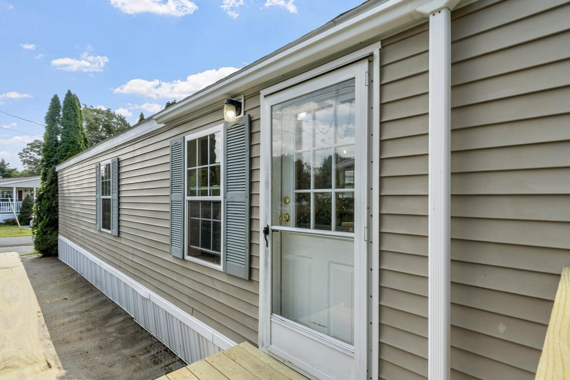 Residential in North Hampton 4