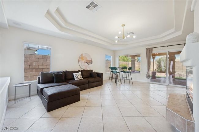 10948 Carberry Hill St, House other with 3 bedrooms, 4 bathrooms and null parking in Las Vegas NV | Image 8