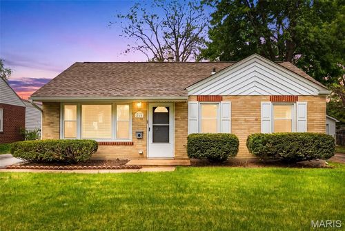 4325 Saint Dominic Ln, Saint Ann, MO, 63074-1110 | Card Image