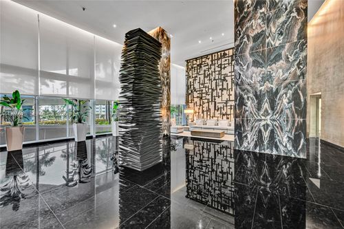 apt-3908-1800 S Ocean Dr, Hallandale Beach, FL, 33009-7732 | Card Image