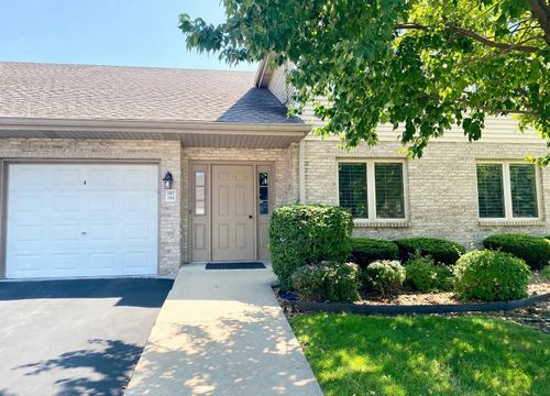 184-184 Saenz Ln, Joliet, IL, 60436-1053 | Card Image