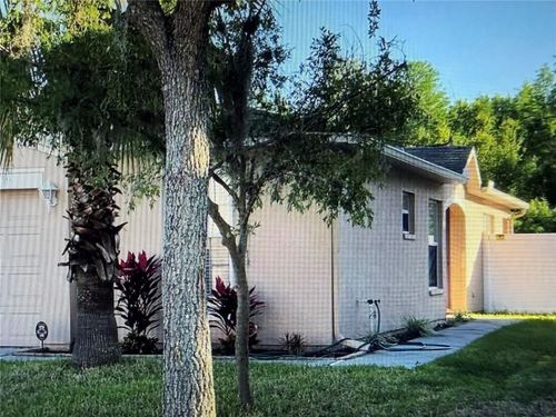 18250 Snowdonia Dr, LAND O LAKES, FL, 34638-7961 | Card Image
