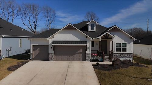 4204 Se Adams Dr, Blue Springs, MO, 64014-5594 | Card Image