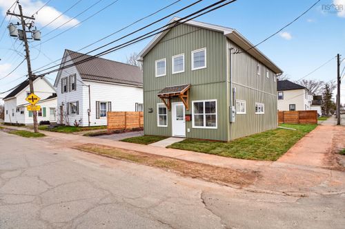 13 Cottage Street, Truro, NS, B2N2J9 | Card Image
