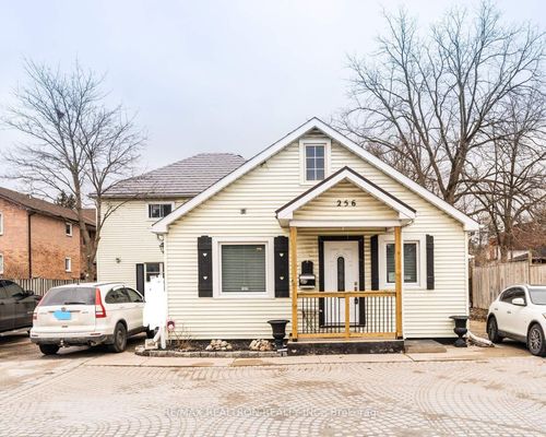 5-256 Dunlop St W, Barrie, ON, L4N1B7 | Card Image